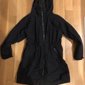 Athleta Cloudburst Jacket in Black